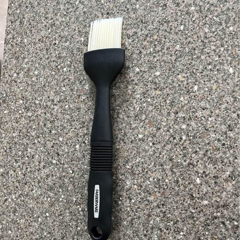 Silicone basting brush